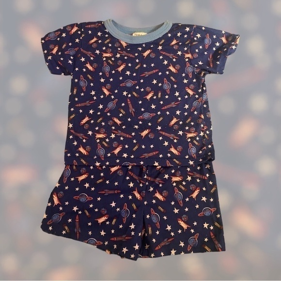 BOYS outer space pajama set ( 4T) - Picture 1 of 4